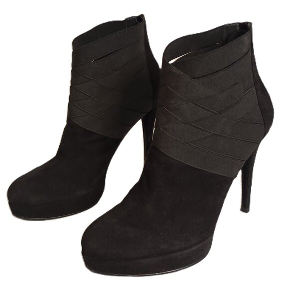 Stuart Weitzman “Papoose” Black Suede Booties • Back Zip • 5" Heel • Women’s 10 - Picture 1 of 14